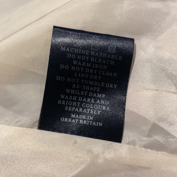 Vintage Burberry Coat - Picture 6 of 9